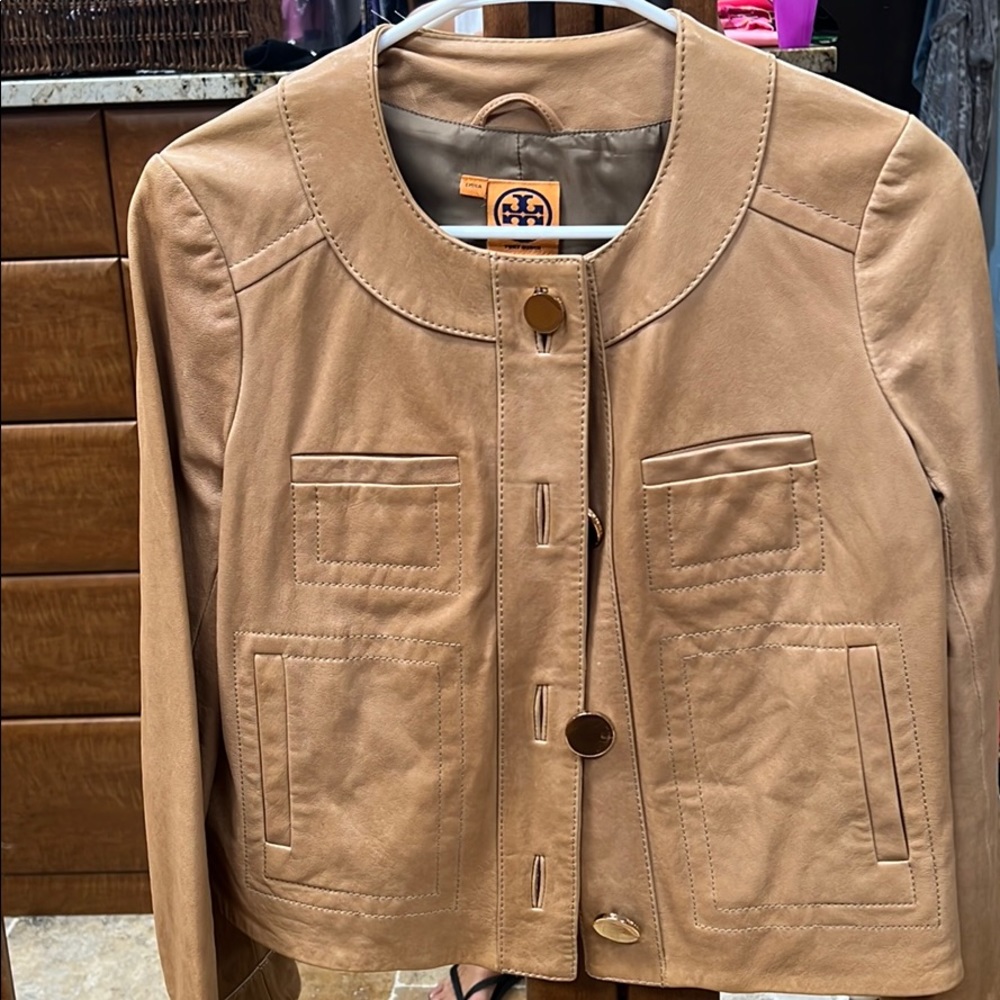 Leather jacket